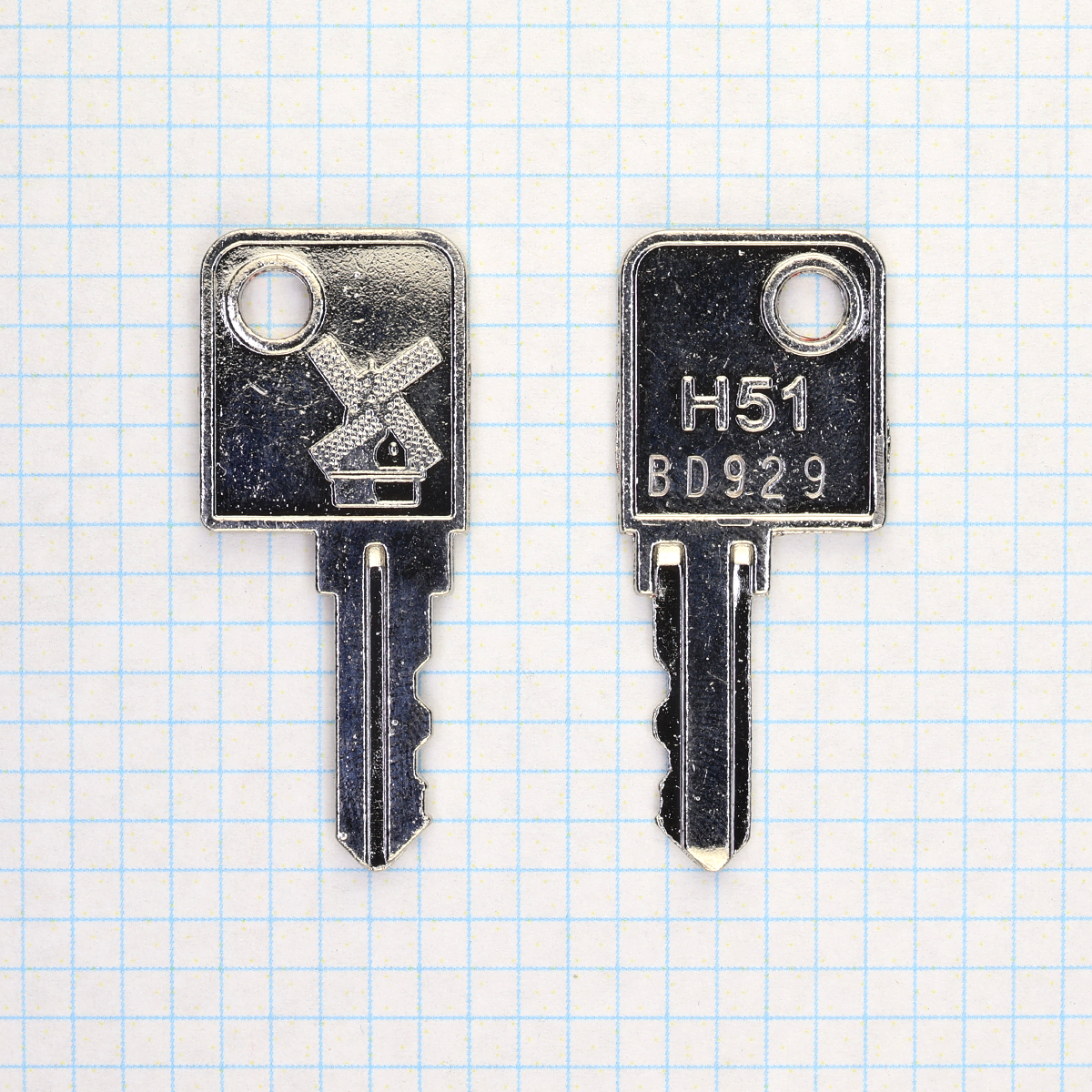 BD929