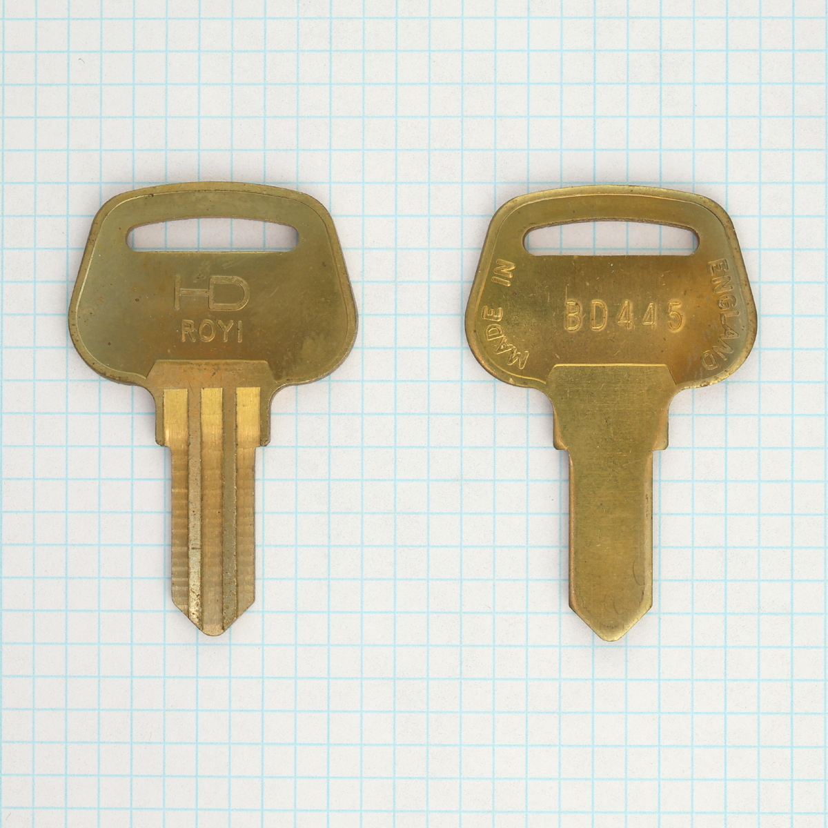 BD445 